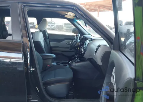 2015 Kia Soul z USA, uszkodzony, nr VIN KNDJN2A28F7120288